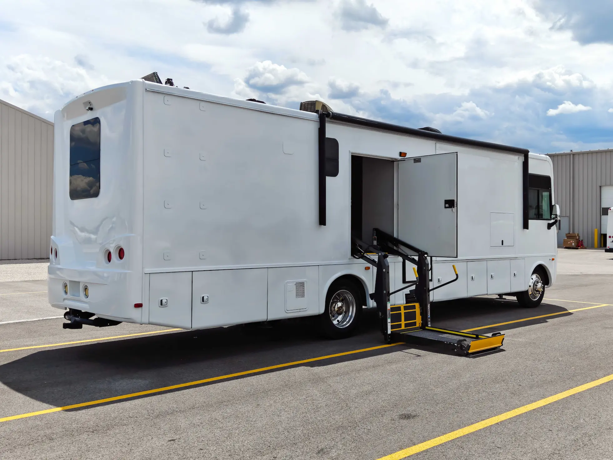 Exterior of a 2014 3 Room Mobile Clinic Wheelchair Accessible for sale
