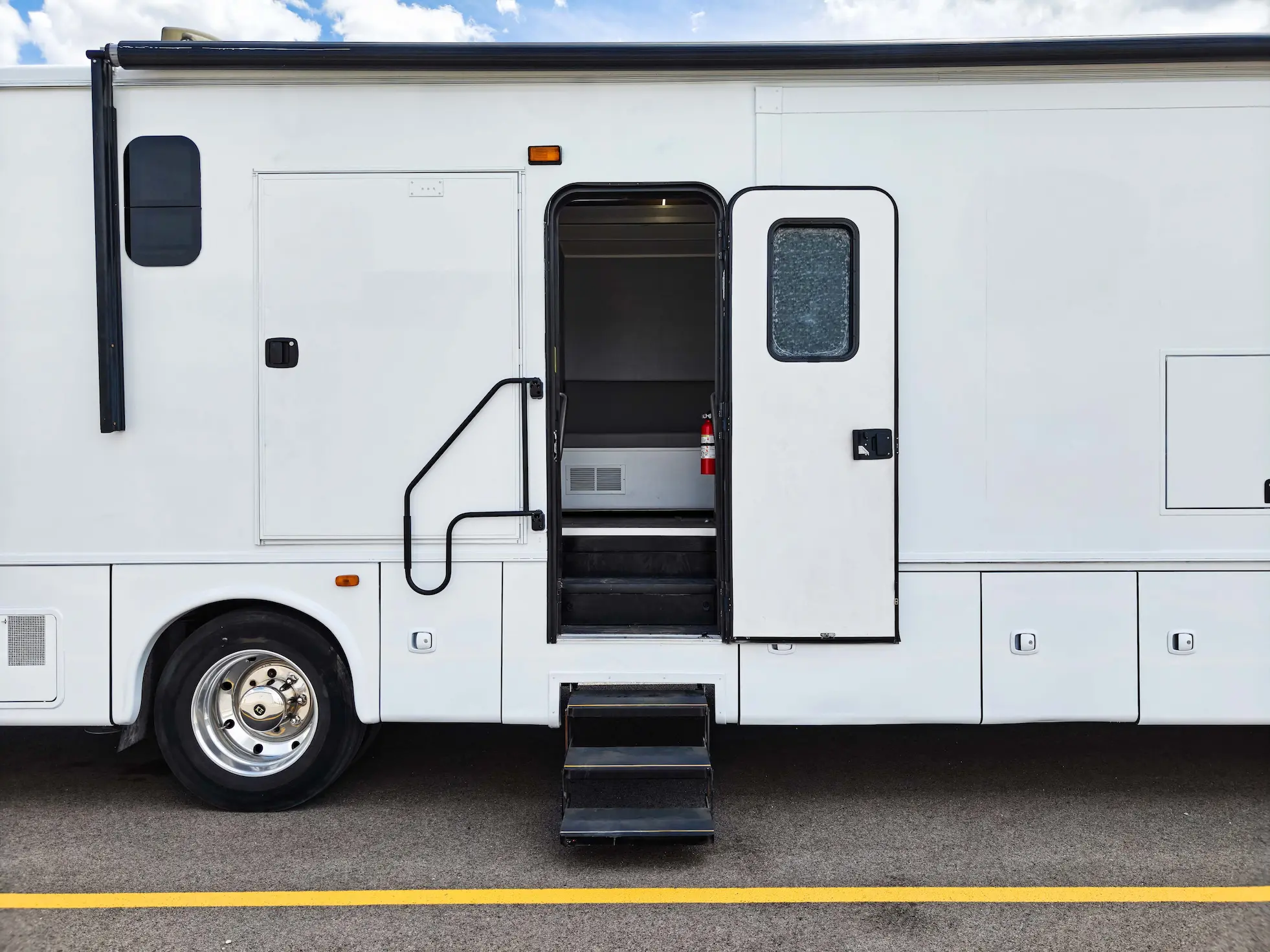 Exterior of a 2014 3 Room Mobile Clinic Wheelchair Accessible for sale