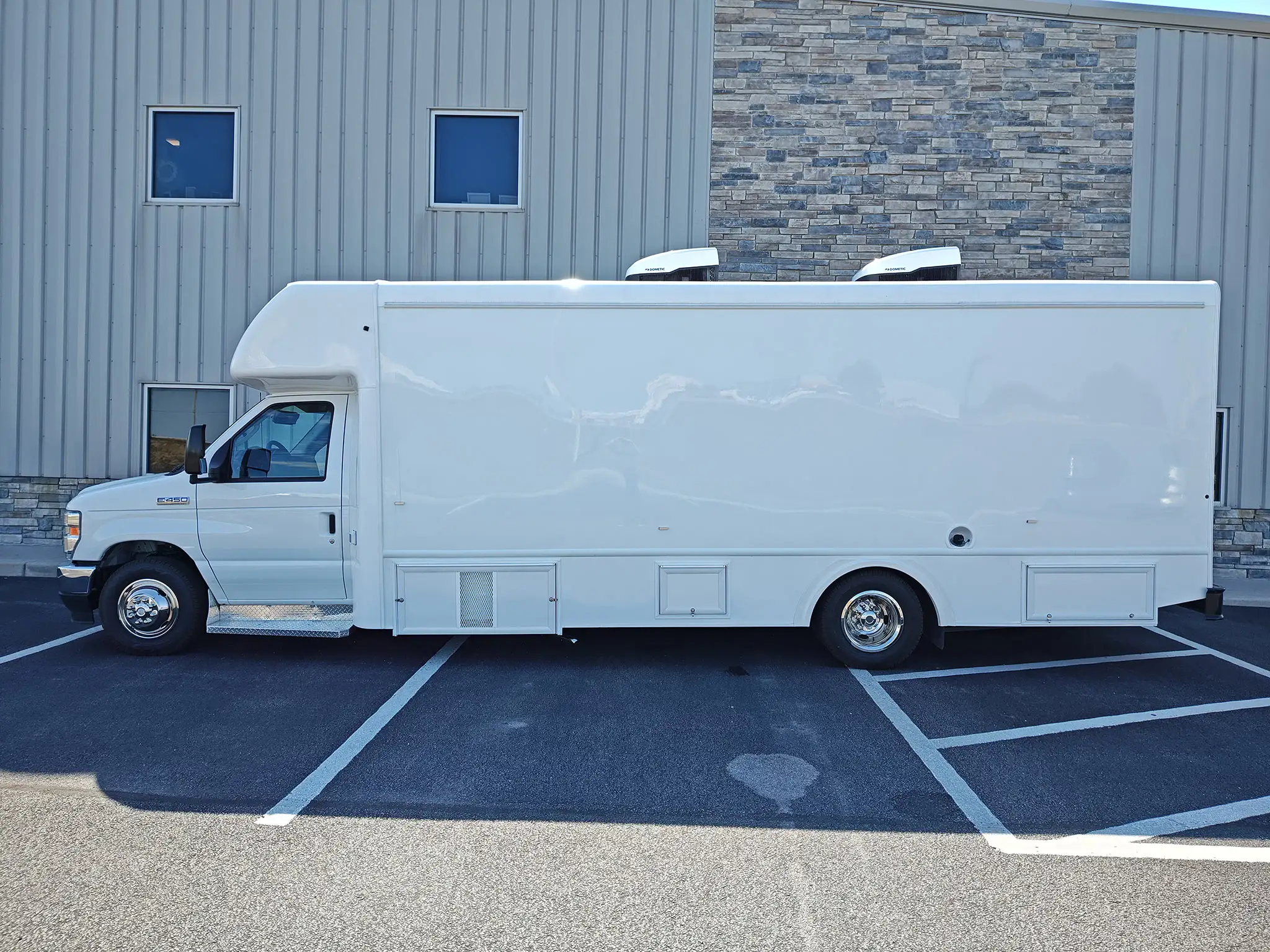 28Ft Two OP Mobile Dental Unit