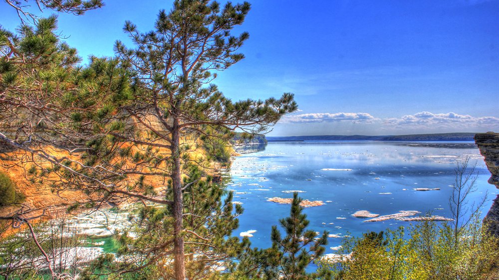 Pictured Rocks National Lakeshore, Michigan &ndash; mobile medical clinics available in Michigan