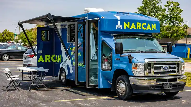 Vinyl Vehicle Wraps Promote Access to Healthcare Services
