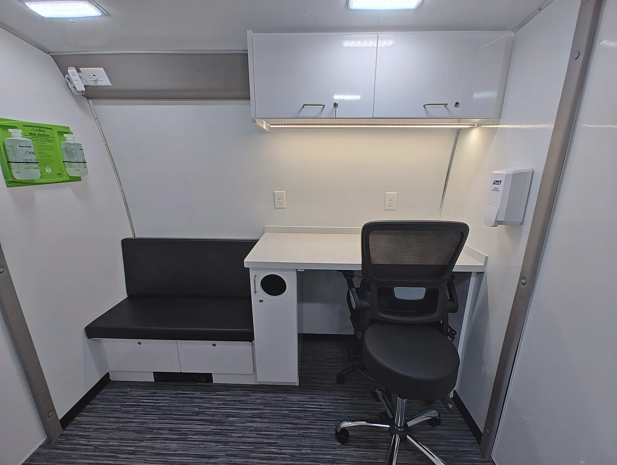 PAS Recovery Mobile Medication Unit W/ Restroom - Image 7