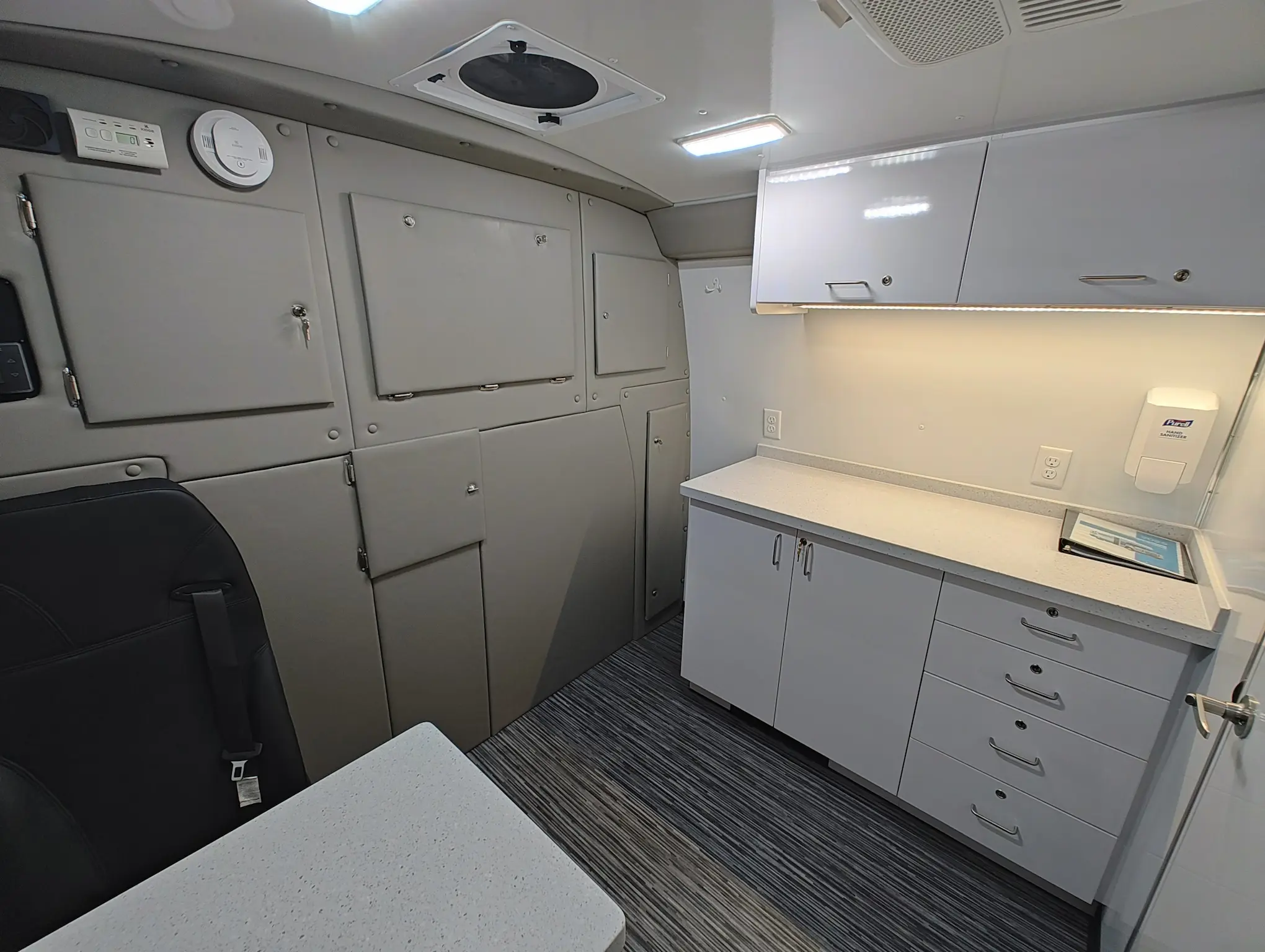 Oceanna Community Health 3 Room Mobile Health Clinic W/ Behavioral Health Room - Image 9