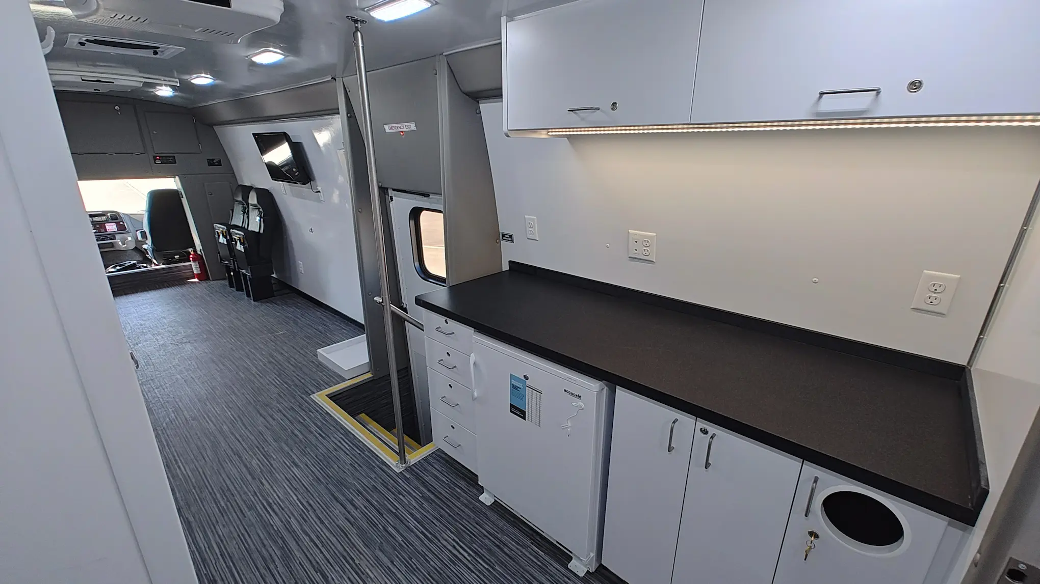 South Texas Blood and Tissue Group I Bloodmobile W/ Restroom & Wheelchair Lift - Image 12