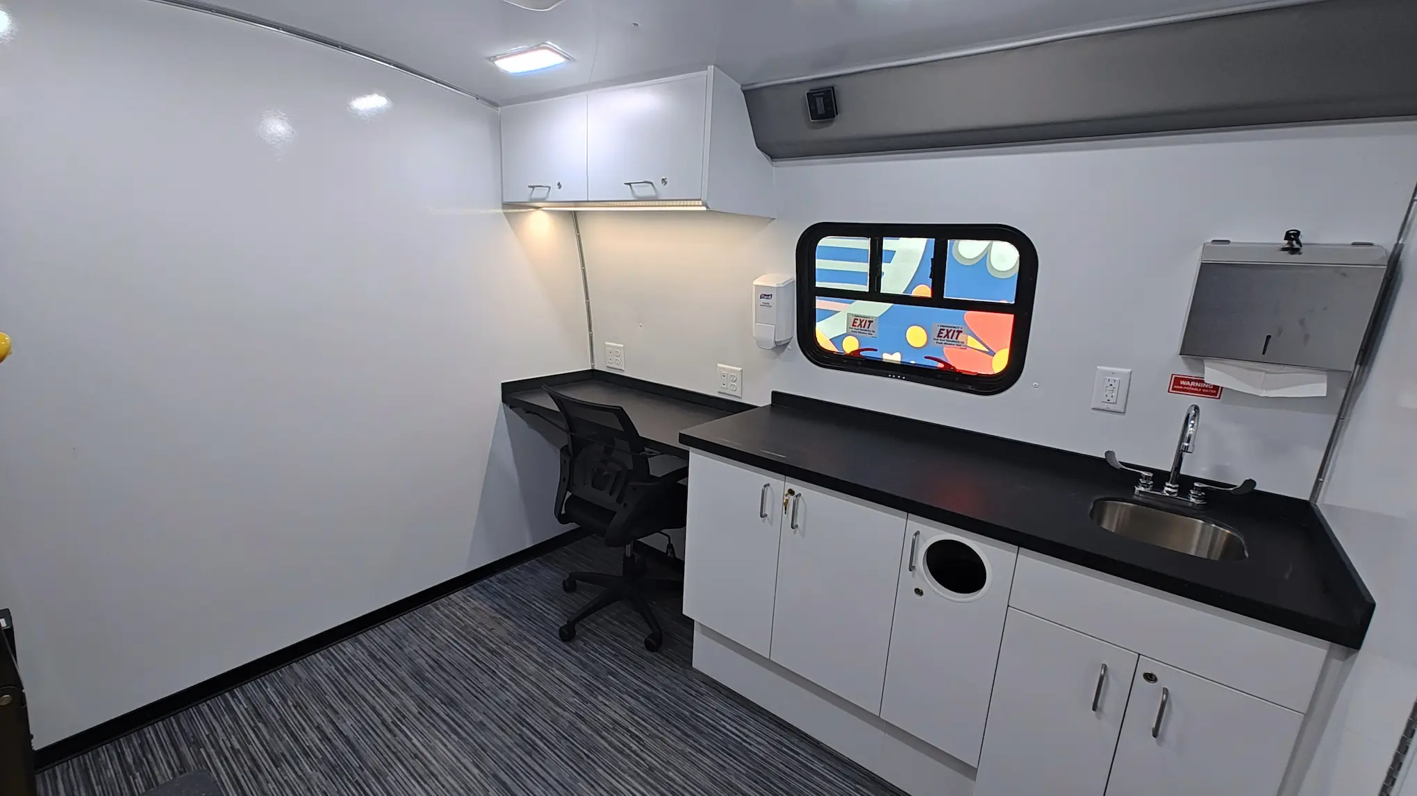 South Texas Blood and Tissue Group I Bloodmobile W/ Restroom & Wheelchair Lift - Image 14