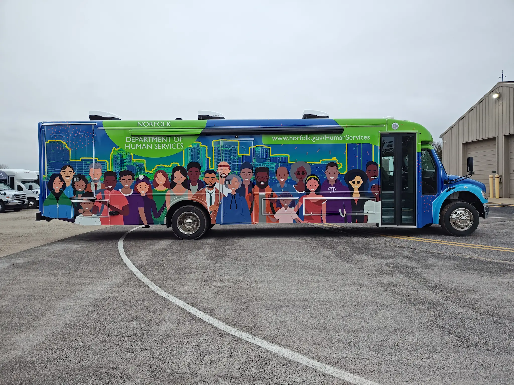 City of Norfolk 40 Foot Mobile Office - Image 2