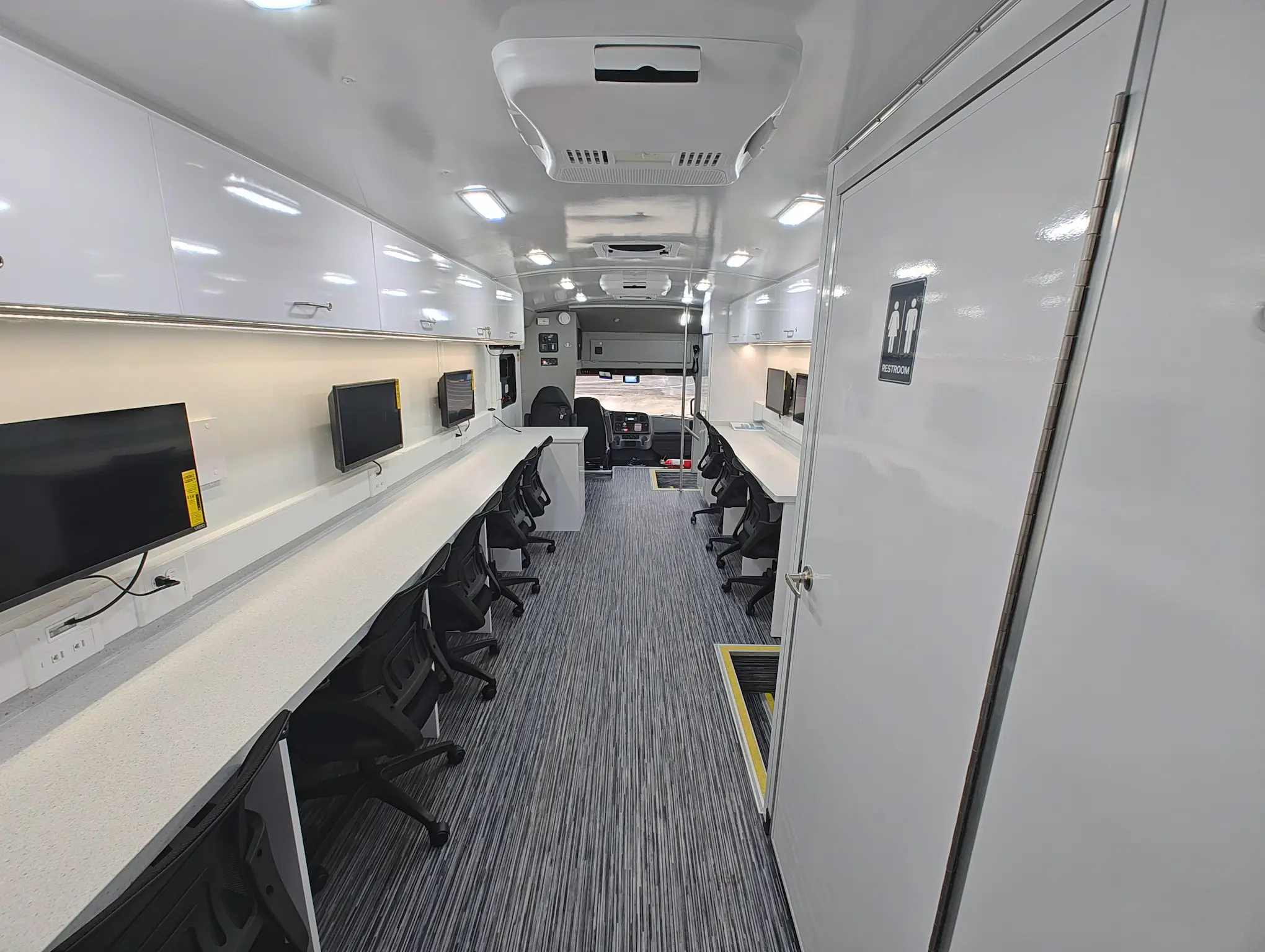 City of Norfolk 40 Foot Mobile Office - Image 6
