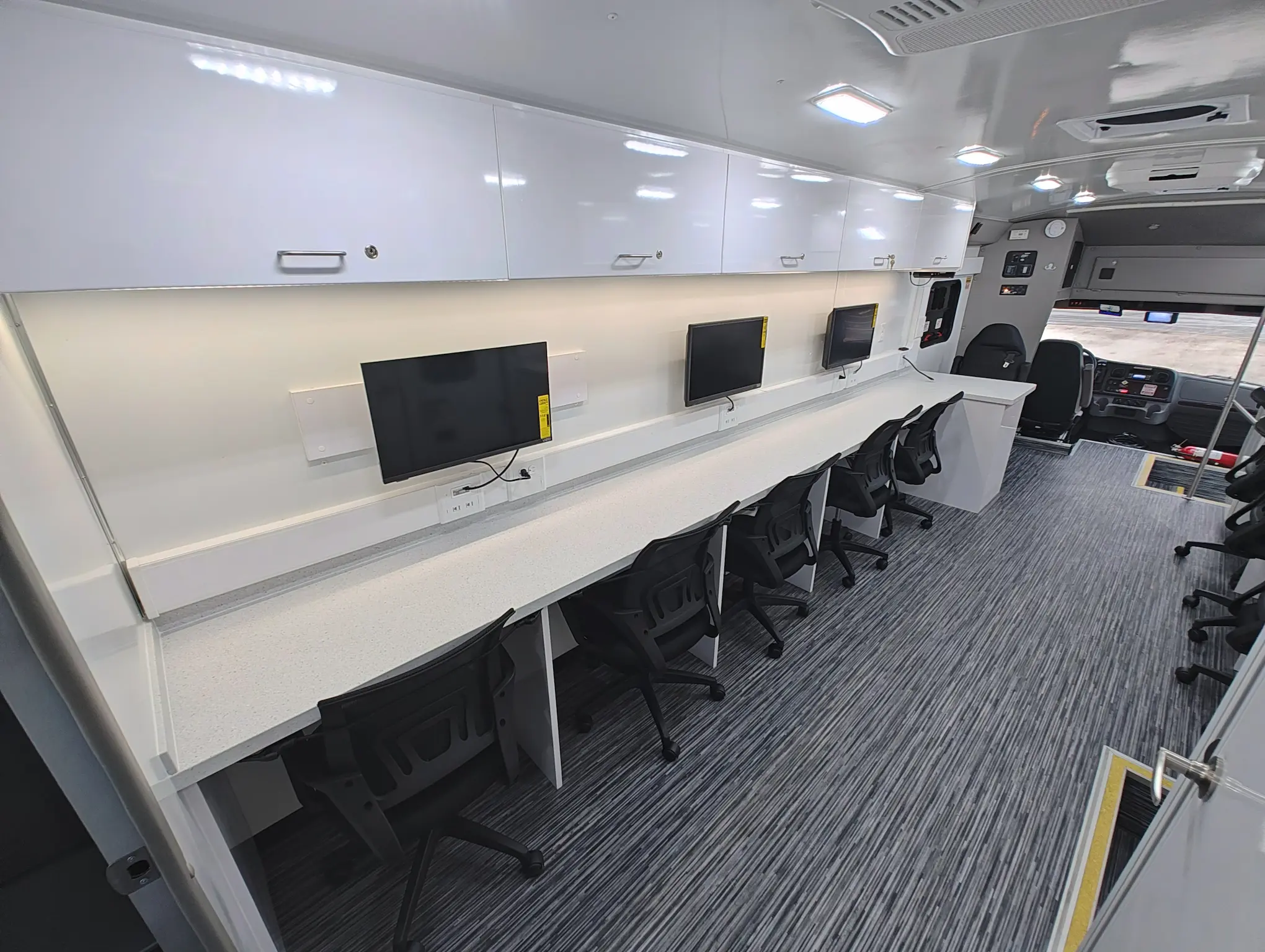 City of Norfolk 40 Foot Mobile Office - Image 7